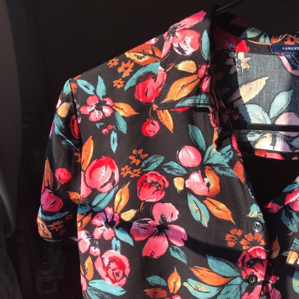 Cropped Hawaiian button up